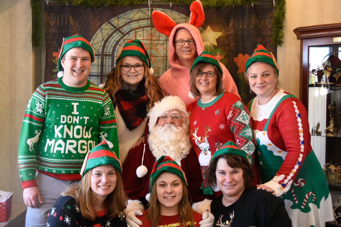 Santa visiting Seymour Family Dentistry